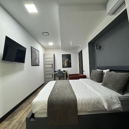 The Phoenix Boutique Hotel Erywań Zewnętrze zdjęcie